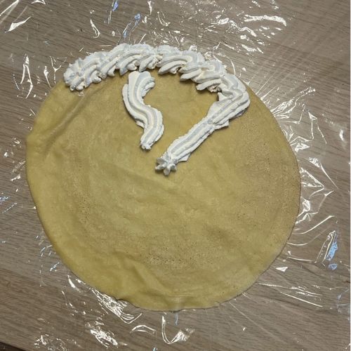 クレープ手順１（生クリーム）