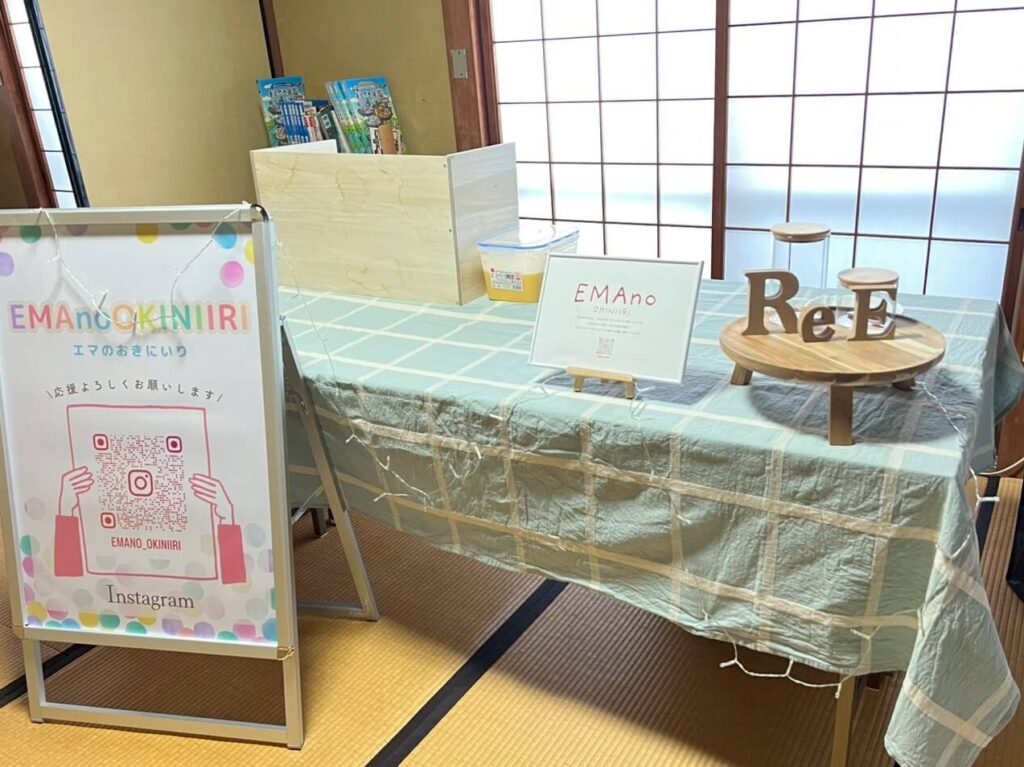 ベビーカステラを提供するためのセッティングをした様子